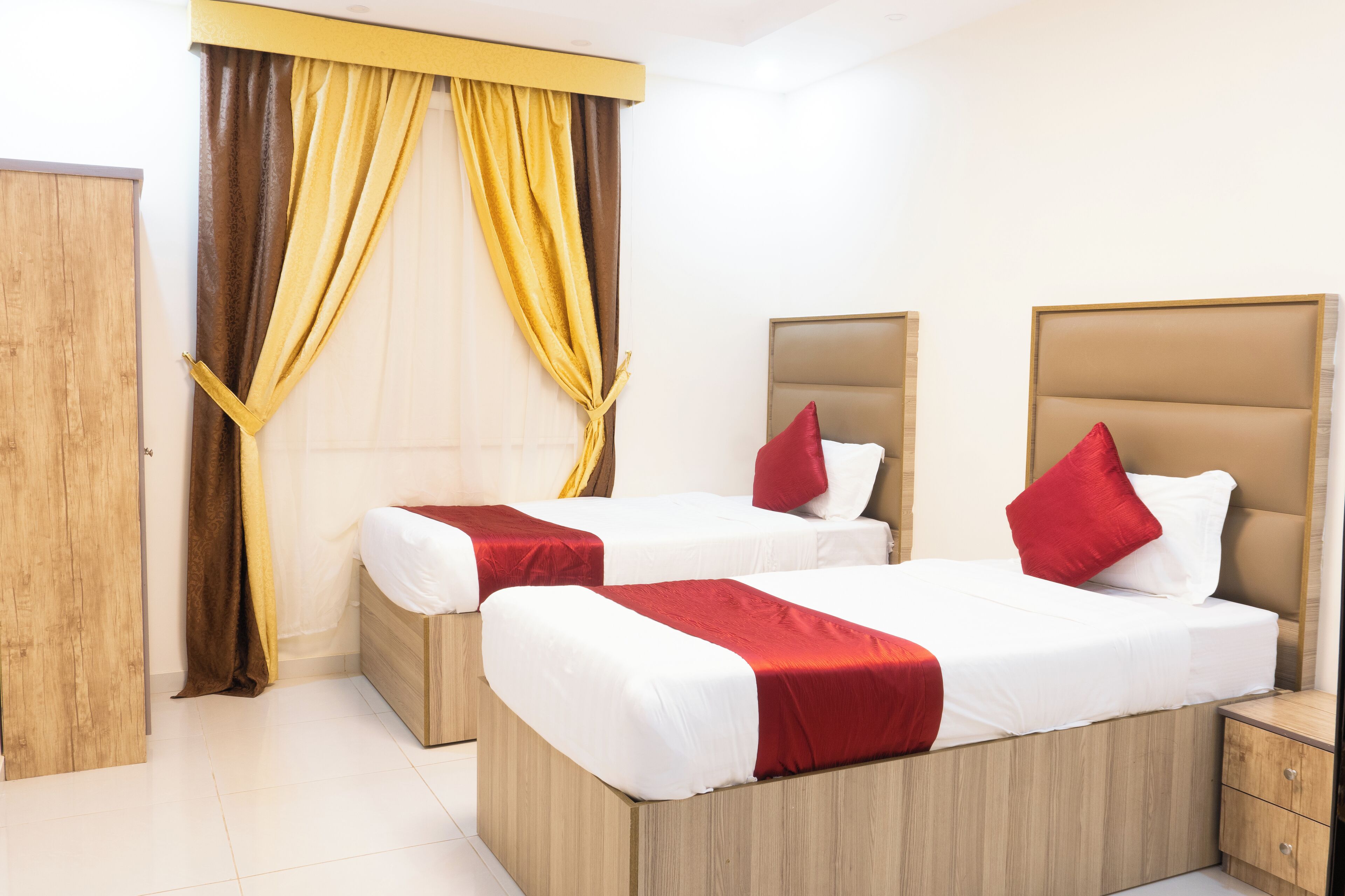 Ropa de cama de alta calidad, minibar, wifi gratis y ropa de cama 