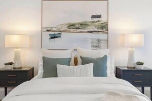 3 slaapkamers, een strijkplank/strijkijzer, wifi, beddengoed