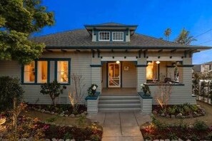 Exterior - Le Grande Suite at Twin Palms (Ventura)