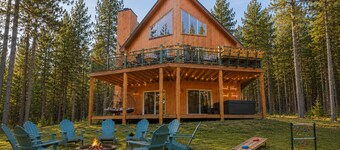 Modern Torch Lake Retreat: Speakeasy, Hot Tub, Sauna, Golf Sim, Arcade & More