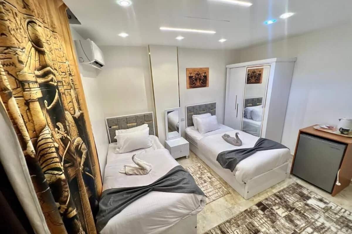 Pillowtop beds, minibar, soundproofing, iron/ironing board