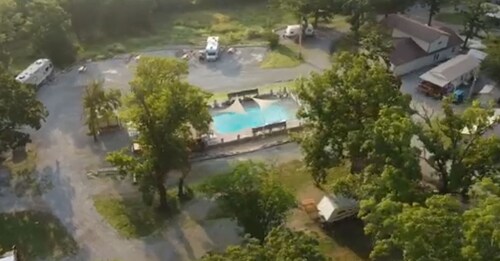 Kellers Kove Cabin and RV Resort