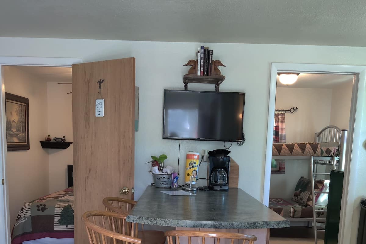 家庭小屋, 多張床, 非吸煙房, 度假村景 | 2 間睡房、免費 Wi-Fi