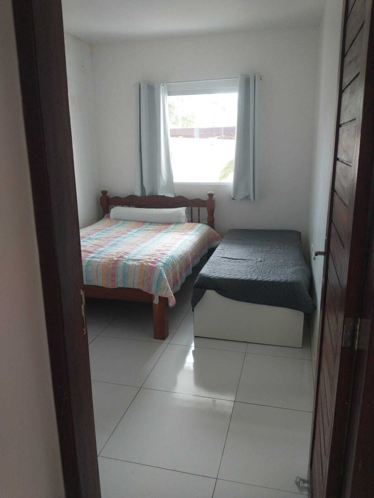 2 habitaciones, tabla de planchar con plancha y wifi gratis 