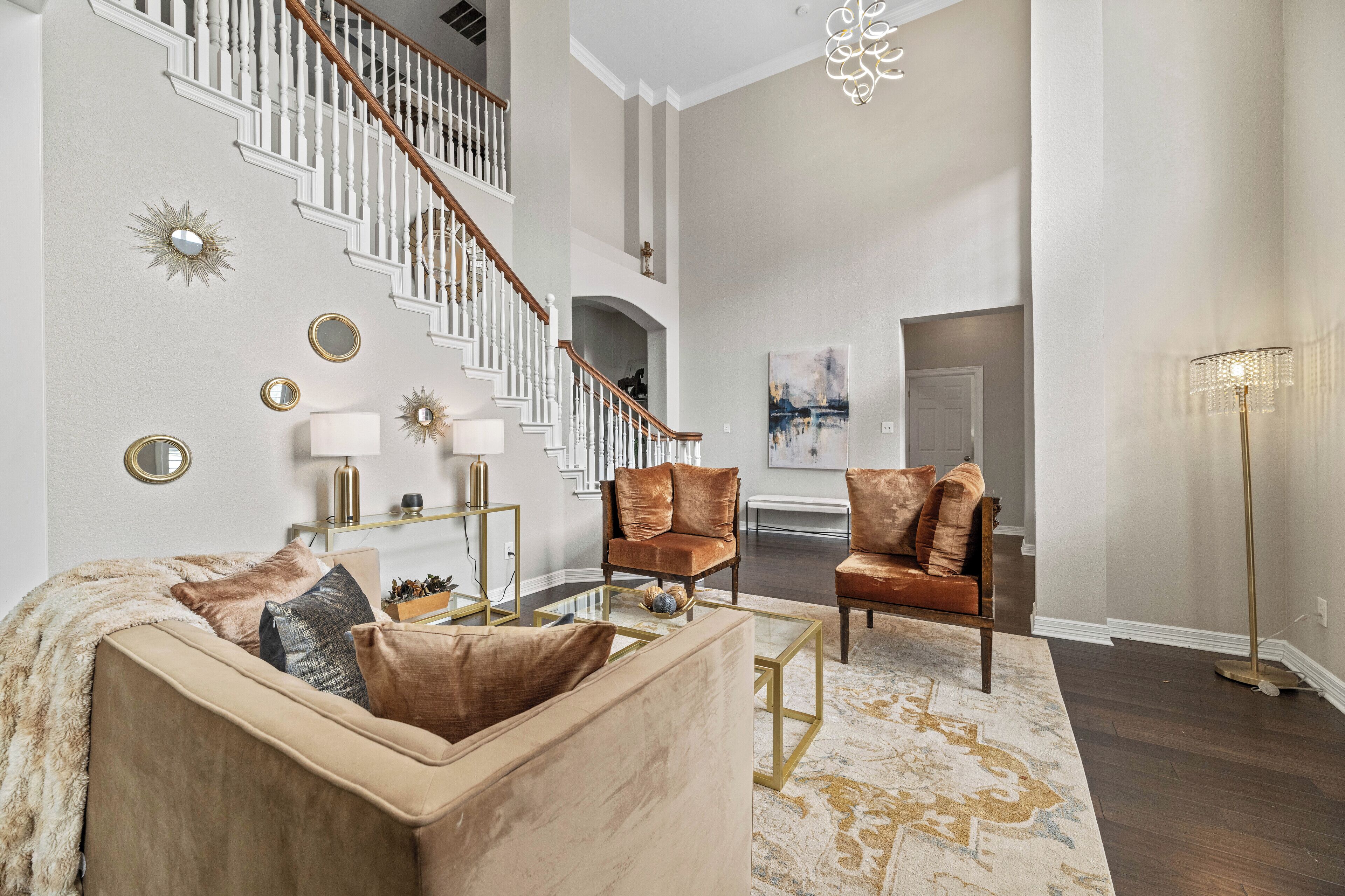 Een smart-tv en een open haard