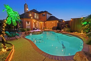 Piscine extérieure, piscine chauffée