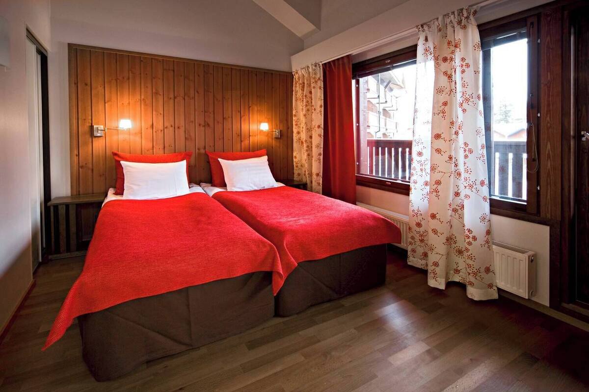 Appartement, 2 chambres, sauna, vue sur le complexe | Fer et planche à repasser, accès au Wi-Fi (inclus), literie fournie