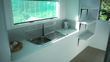 Double Room, Kitchenette | Private kitchen | Mini-fridge, electric kettle