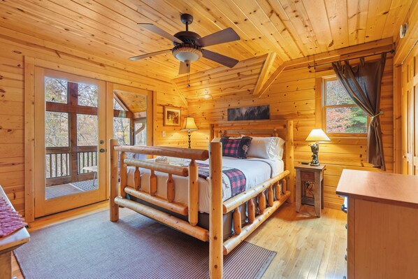 4 bedrooms, WiFi, bed sheets