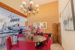 Dining room - Family House in San Miguel de Allende (San Miguel de Allende)