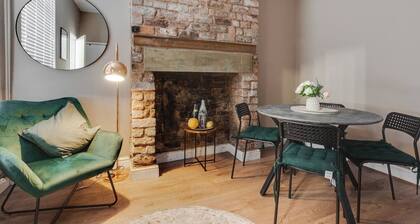 Family or Workers | Washer | By Sefton Park | Free Parking