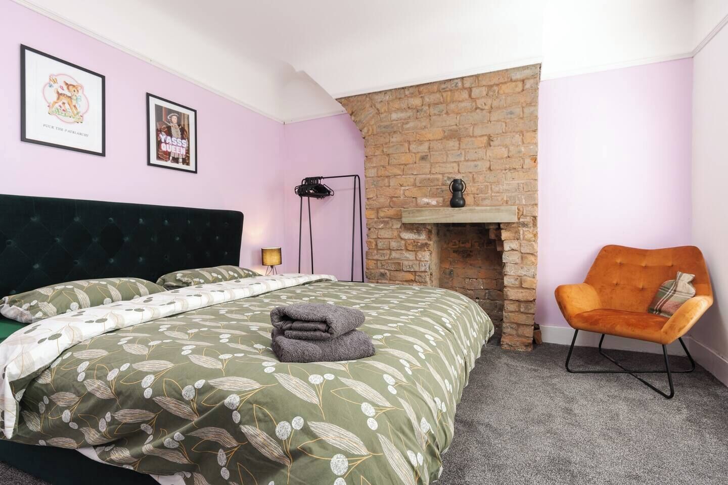 3 bedrooms, desk, iron/ironing board, free WiFi