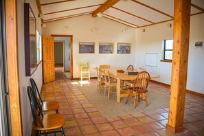 Dining - Little Pink  (Marfa)