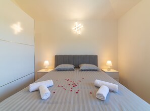5 chambres, accès Internet, draps fournis