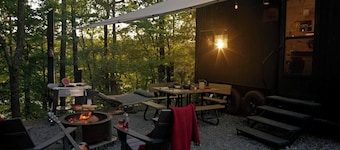 Postcard Cabins Shenandoah, Outdoor Collection by Marriott Bonvoy