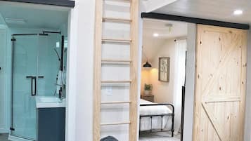 2 chambres, fer et planche Ă repasser, Wi-Fi gratuit, draps fournis