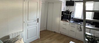 Studio with mezzanine, fast Wi-Fi, 5 min from train station, 30 min from Paris