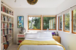 4 Schlafzimmer, Bügeleisen/Bügelbrett, WLAN, Bettwäsche