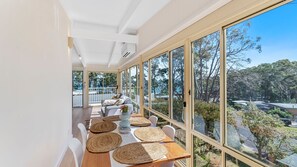 Dining - The Loft at Long Beach (Long Beach)