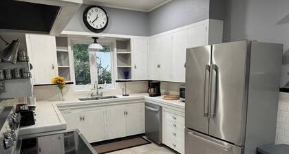 Luxury 6 Bedroom Vintage Estate home sitting in 11 Acres inside Sienna