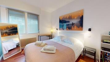 Fer et planche Ă repasser, Wi-Fi gratuit, draps fournis