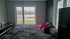 4 habitaciones, escritorio, tabla de planchar con plancha y wifi gratis 