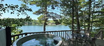 Lakefront Cabin - Hot Tub, Kayaks, Canoe, Pedal boat, Fishing Dock- Pet friendly