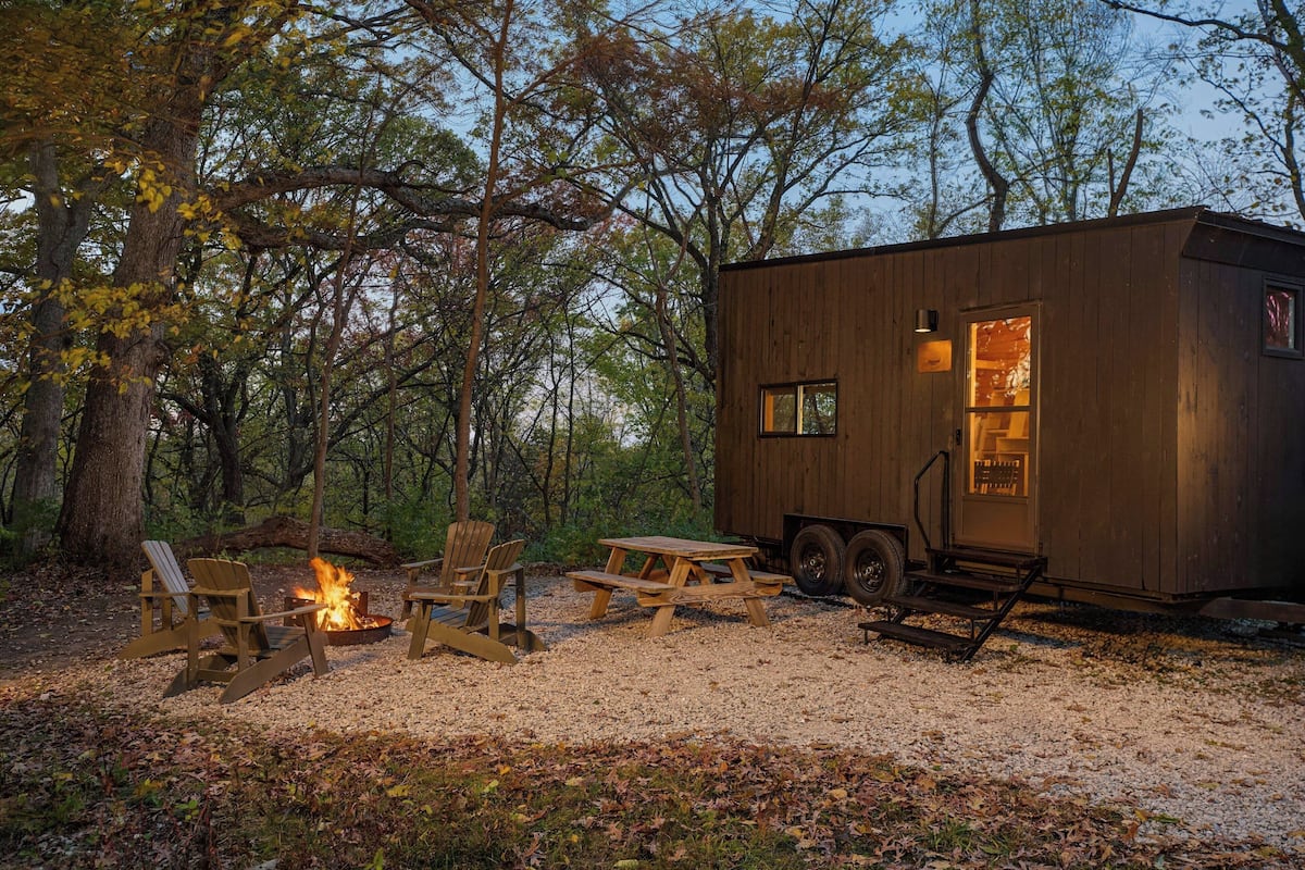 Desk, laptop workspace, bed sheets