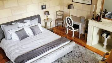 Individually decorated, individually furnished, desk, laptop workspace