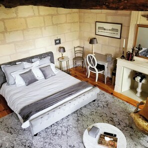 Individually decorated, individually furnished, desk, laptop workspace - Maison Sommet - 4 chambres (Lugon-et-l'ile-du-Carney)