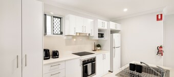 1 Bdr Apt w/ AC | Kitchen | Parking | 331AF1