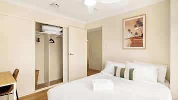 1 bedroom, desk, iron/ironing board, free WiFi