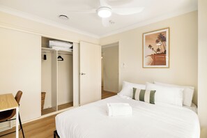 1 bedroom, desk, iron/ironing board, free WiFi