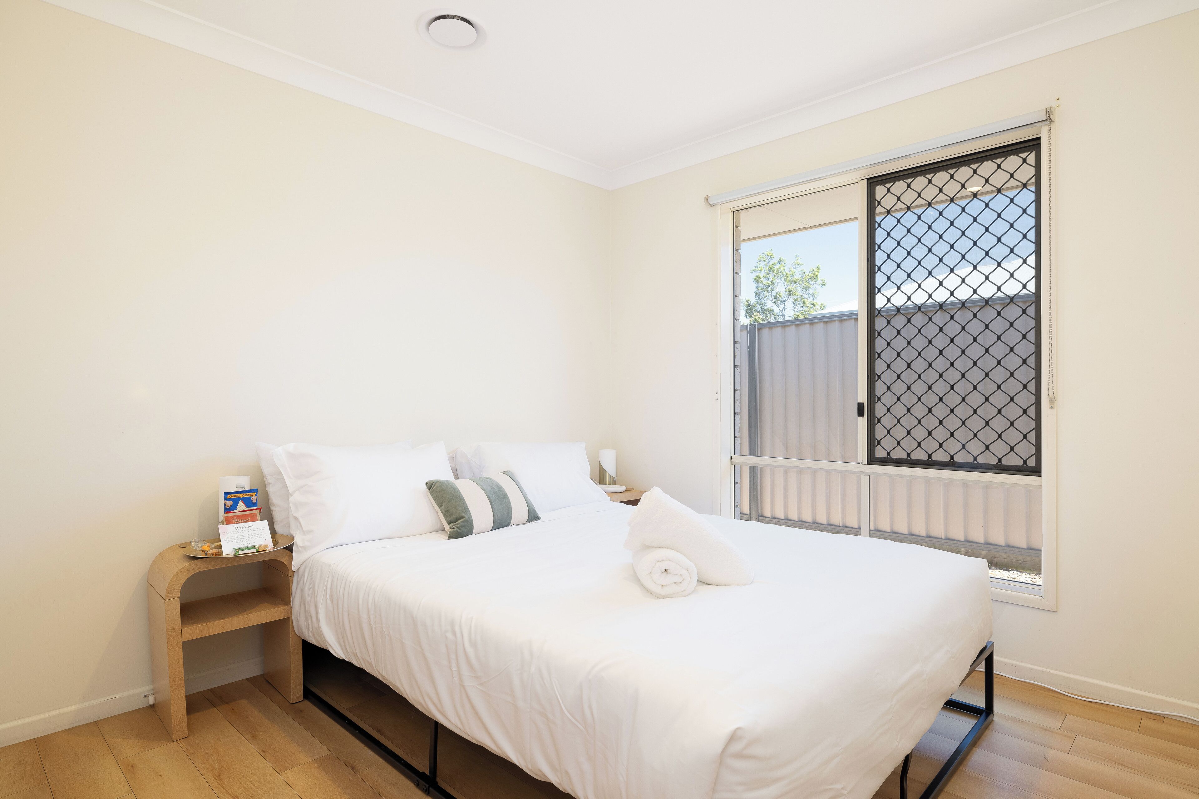 3 bedrooms, desk, iron/ironing board, free WiFi