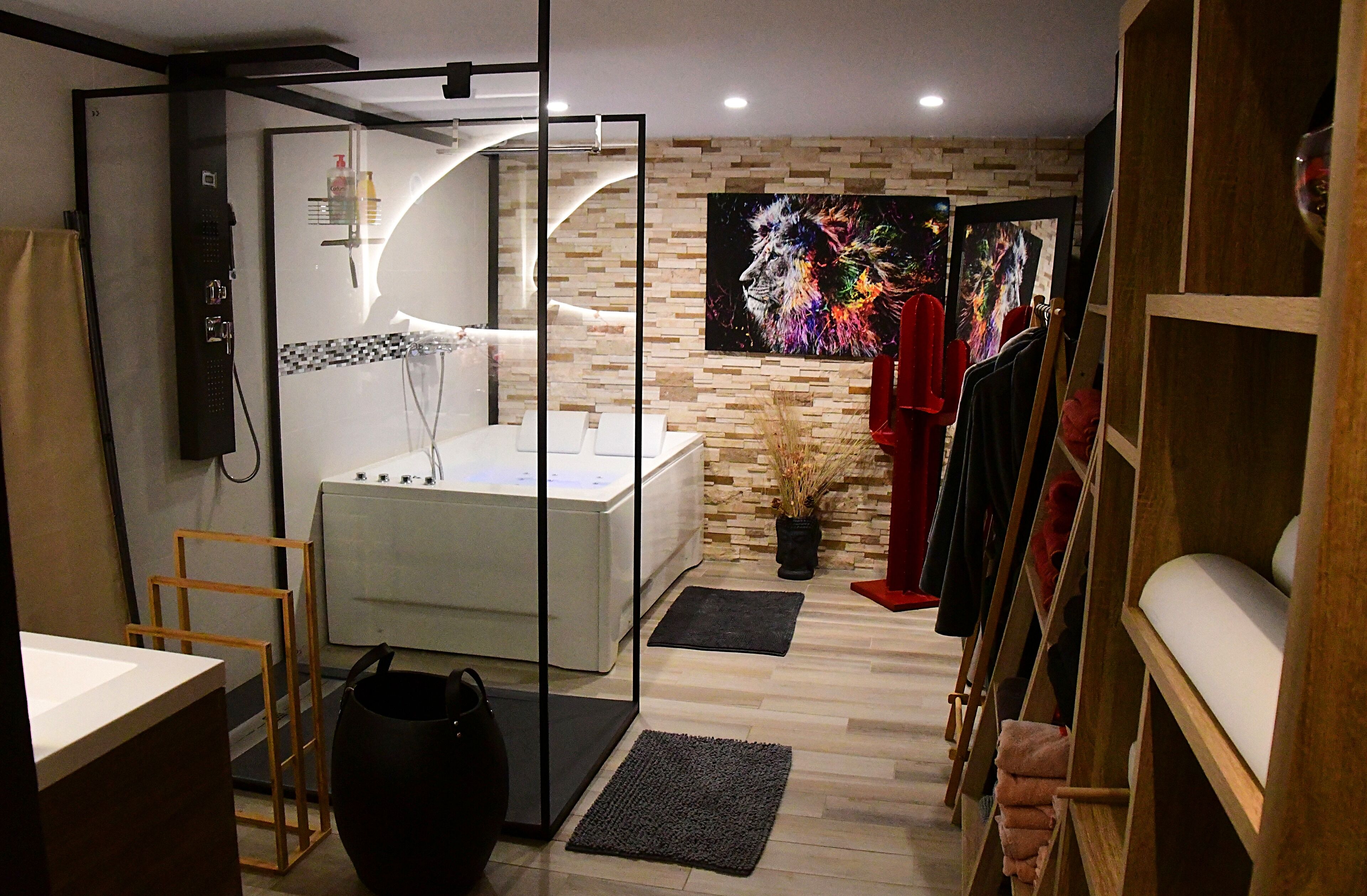 Jetted tub, hair dryer, towels, soap