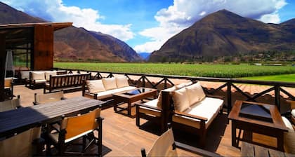 Rustica hoteles URUBAMBA