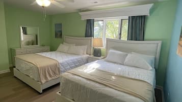 2 bedrooms, desk, iron/ironing board, travel crib