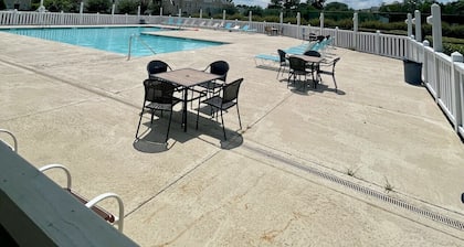 Putters Hideaway @ Legends Golf Resort