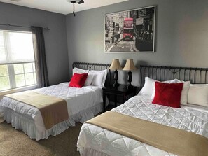 2 bedrooms, iron/ironing board, travel cot, free WiFi - Putters Hideaway @ Legends Golf Resort (Myrtle Beach)