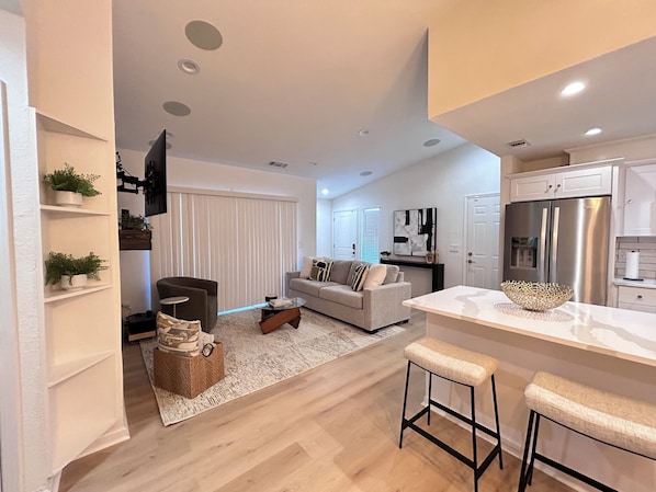 TV connectée, cheminée