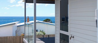 Bicheno Ocean Views Apt 2 - Freycinet Holiday Houses