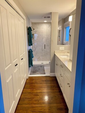 Hair dryer, towels, soap, shampoo