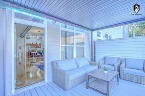 Signature loft, 1 kingsize bed met slaapbank, terras, uitzicht op de stad | Terras