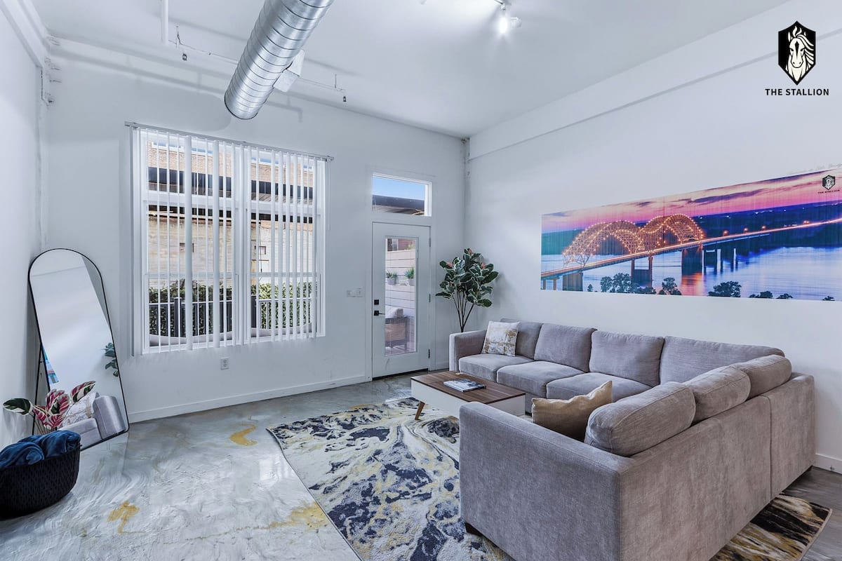 Loft superluxo, 2 quartos, para não fumantes, varanda | Área de estar | TV LED 75 polegadas com canais digitais, Netflix, serviços de streaming