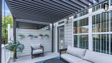 Luxury Loft, 2 Bedrooms, Non Smoking, Patio | Terrace/patio