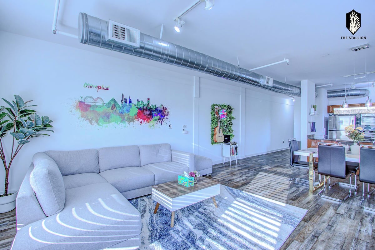 Luxury Loft, 1 Bedroom, Non Smoking, City View | Living area