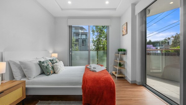 3 bedrooms, desk, free WiFi, bed sheets