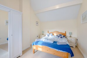 6 chambres, fer et planche à repasser, Wi-Fi gratuit, draps fournis