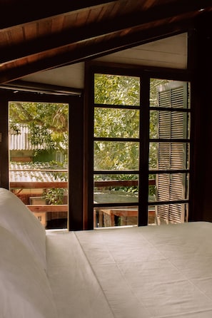 Chalé com Jacuzzi - Surfway Ilha do Mel | 1 bedroom, Egyptian cotton sheets, premium bedding