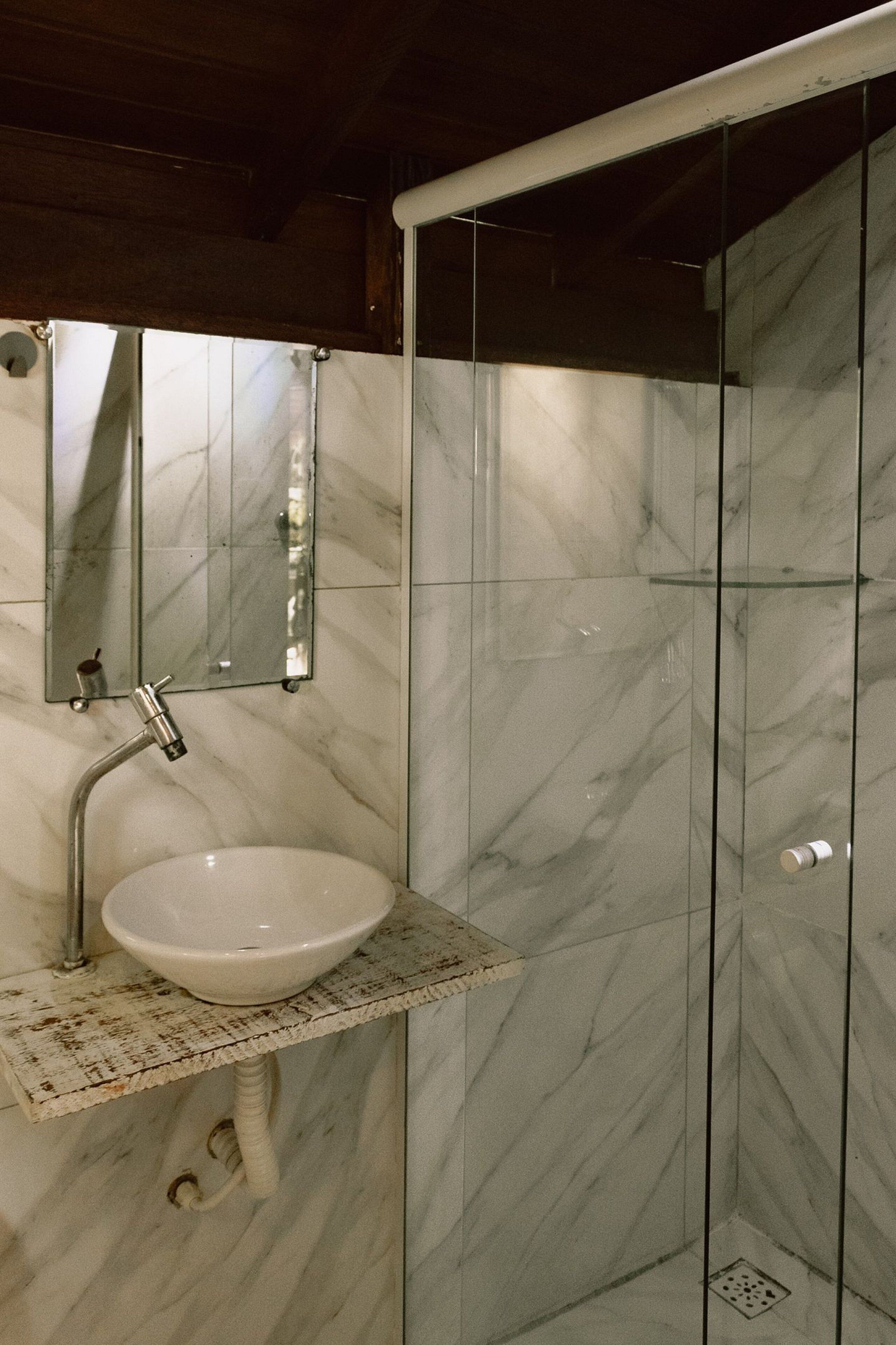 Chalé com Jacuzzi - Surfway Ilha do Mel | Bathroom | Towels